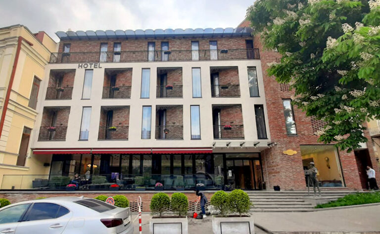 Kosher Hotel in Tbilisi – Mukhrantubani Hotel