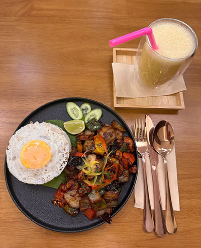 Kosher restaurants in Bangkok J-Deli