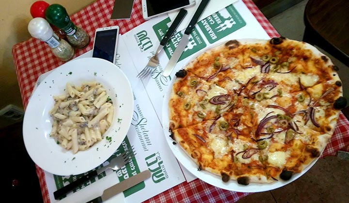 Kosher restaurants in Prague - Our Pizza